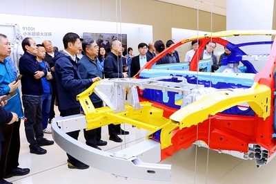 走進(jìn)小米汽車(chē)工廠(chǎng) 探訪(fǎng)制造業(yè)新質(zhì)生產(chǎn)力高質(zhì)量發(fā)展之路